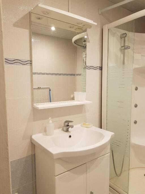 فريسْنْ Grand Paris Superbe Appartement Gesteasy المظهر الخارجي الصورة